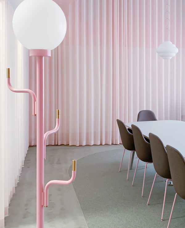BIG DARLING floor lamp & hanger Bubblegum pink